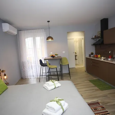 Отель Premium By Zetta